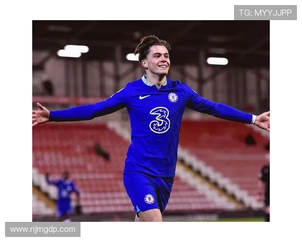 英超十大帅气球员盘点:球技与颜值并存的代表